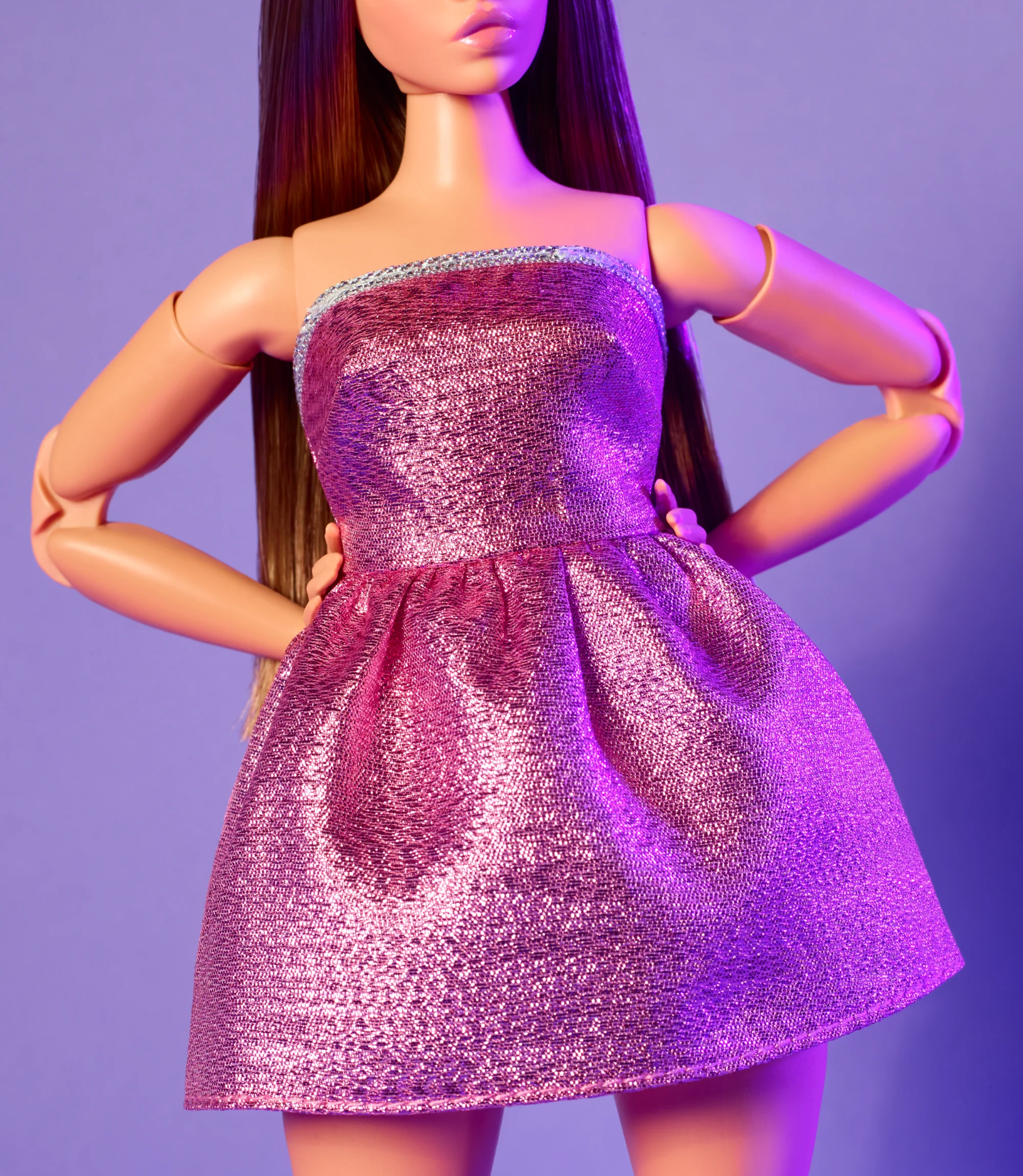 Barbie Looks No. 24 Collectible Doll With Brown Hair And Modern Y2K Fashion - Image 4