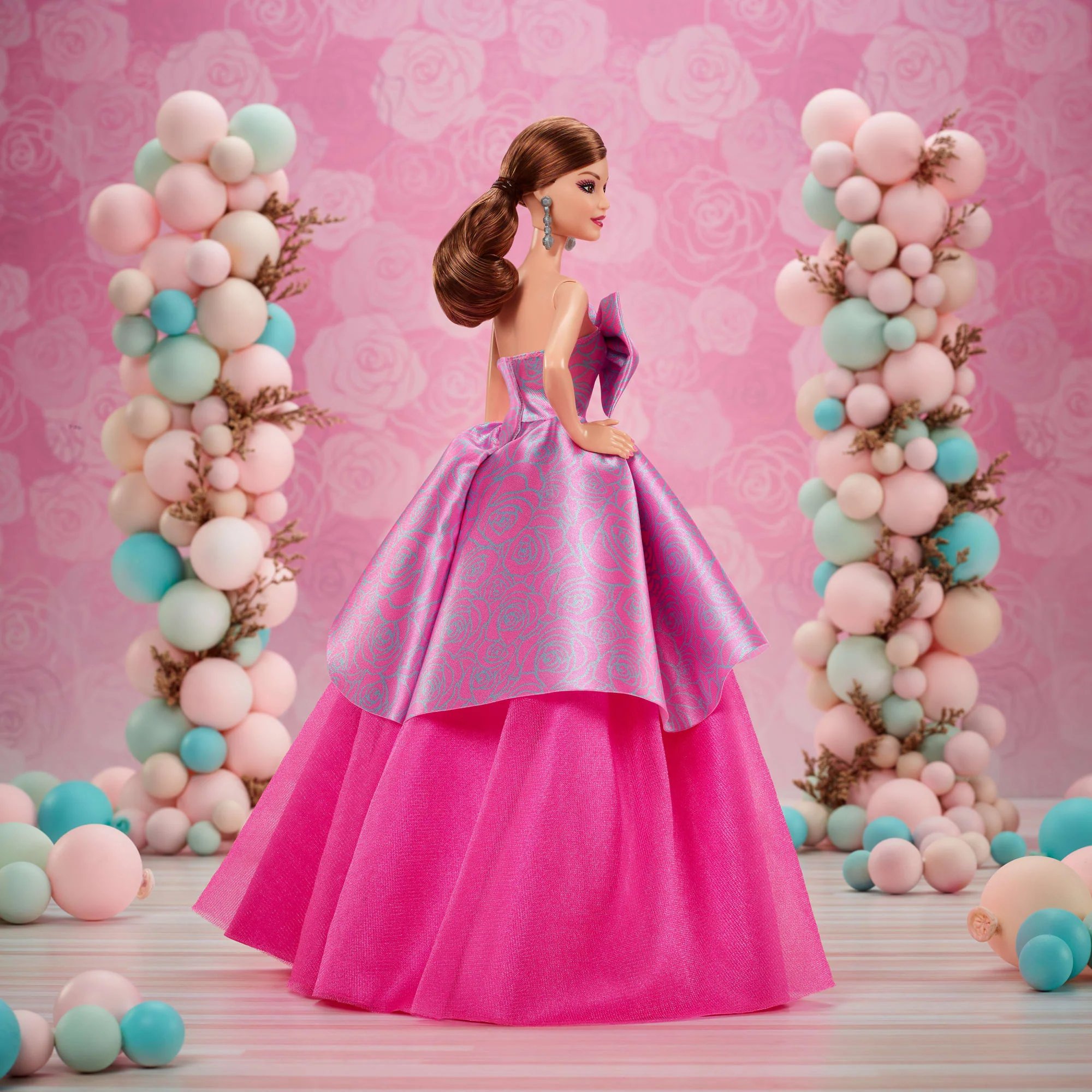Barbie Signature Birthday Wishes Doll, Collectible Fashion Doll in Satiny, Pink Dress - Image 5