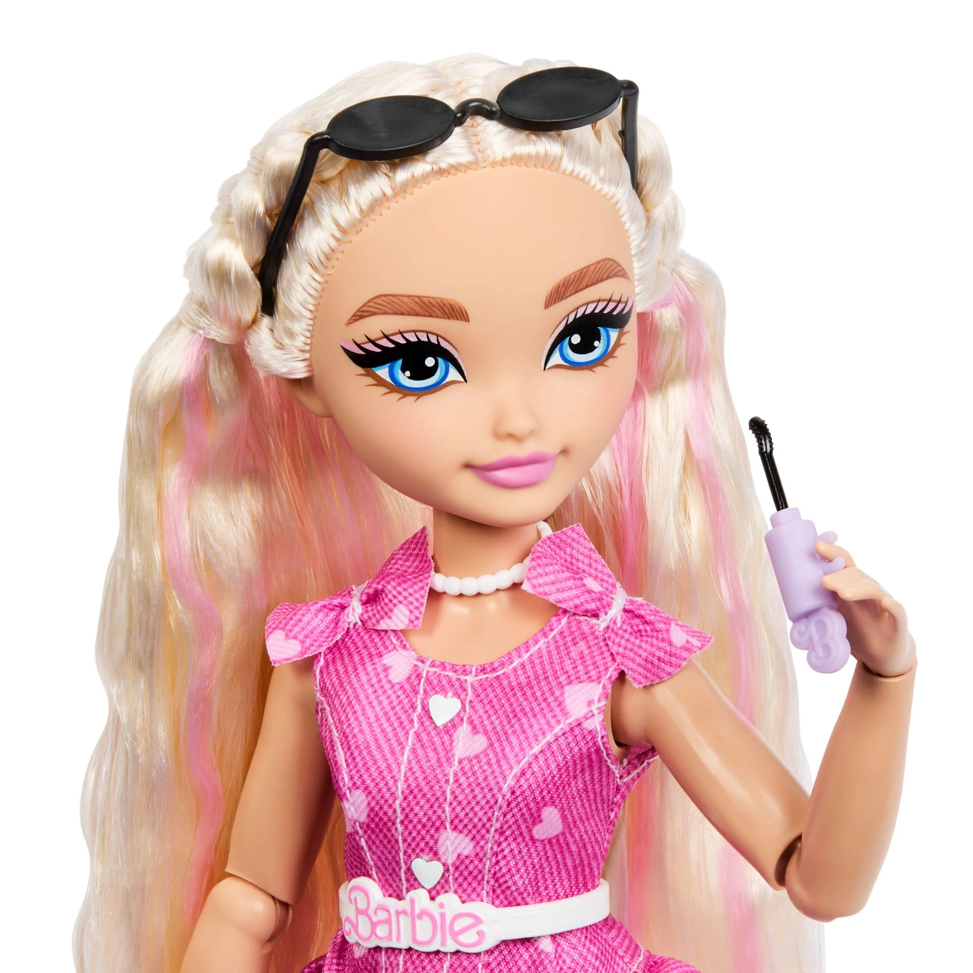 Barbie Dream Besties Barbie Malibu Doll & Accessories, Posable Fashion Doll & Themed Pieces - Image 3