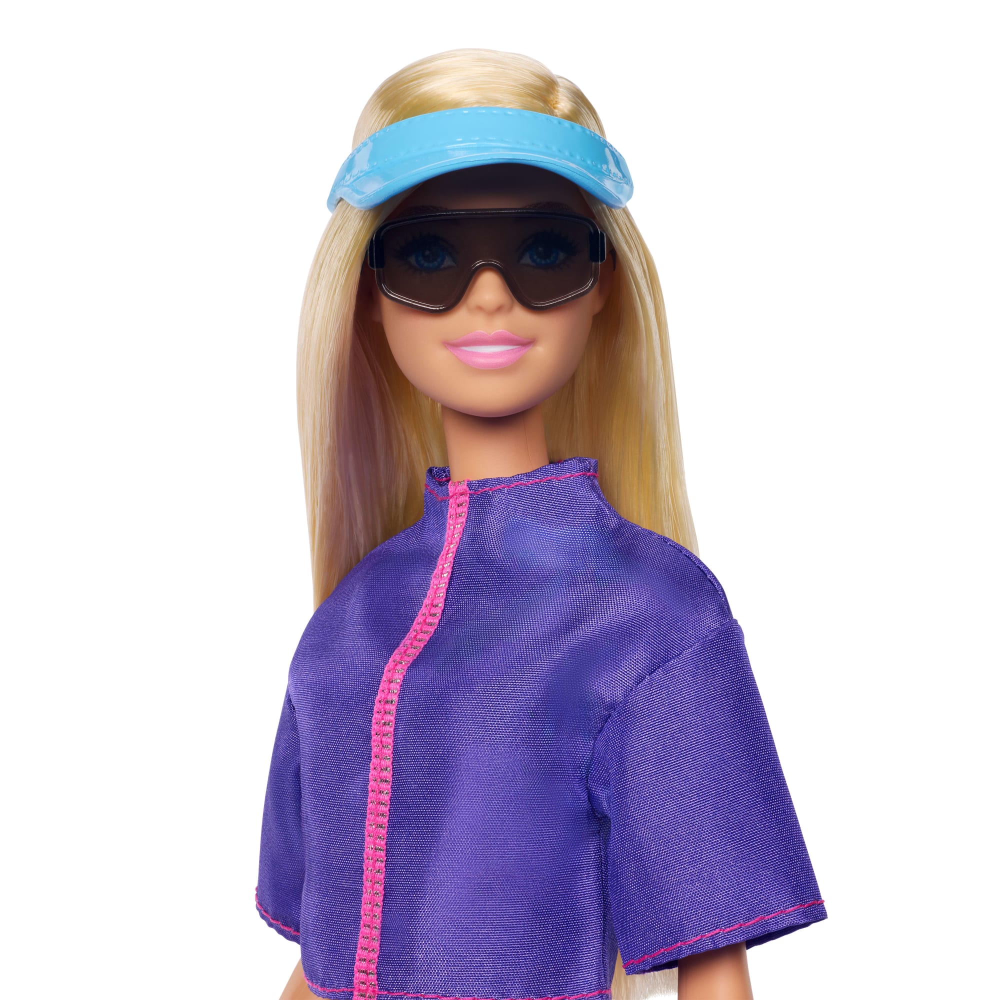 Barbie “Malibu” Outdoor Adventures Fashion Doll With 10+ Camping-Themed Accessories including Pet - Image 4