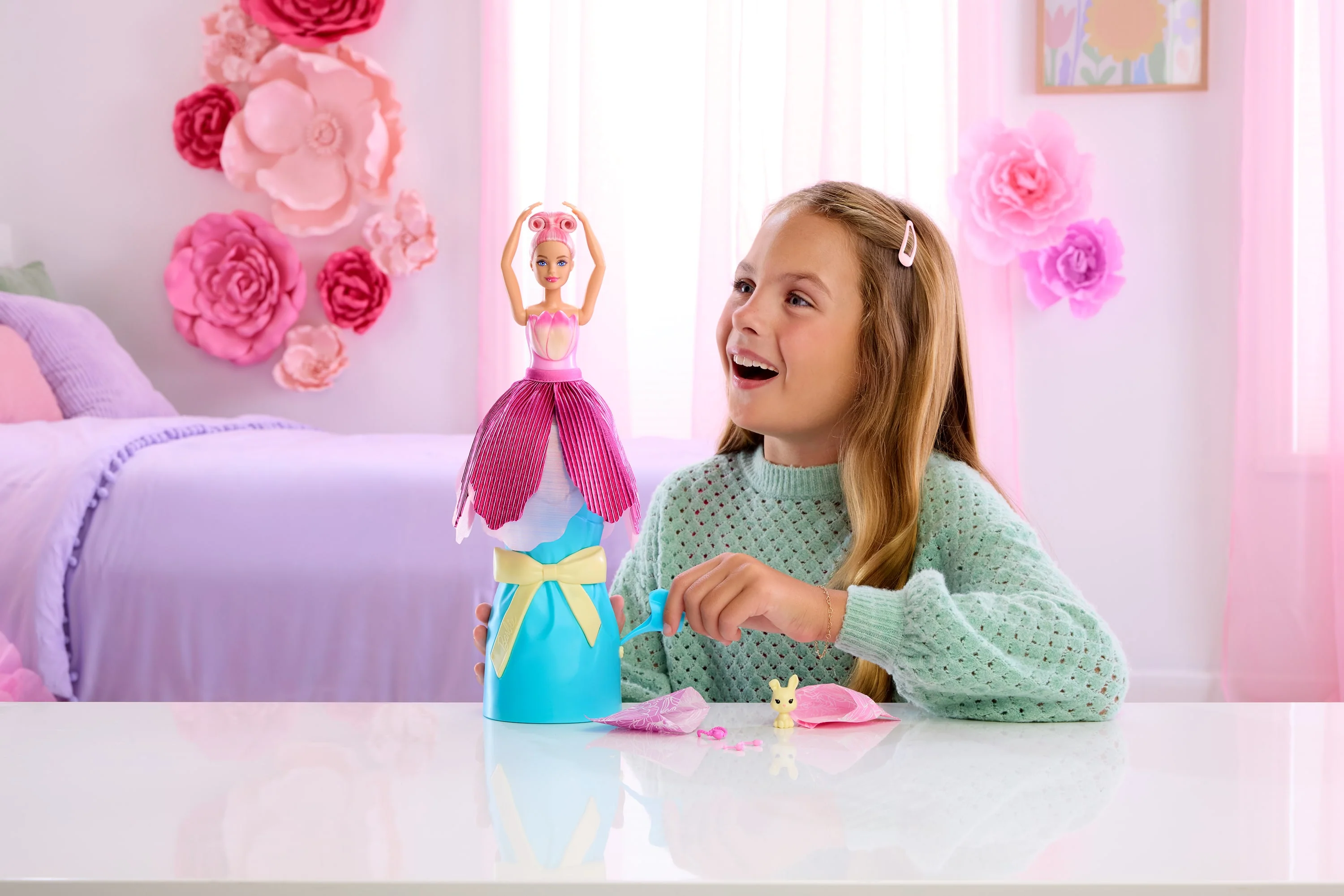 Barbie Reveal Petal Pop Tulipa Rosa - Image 2