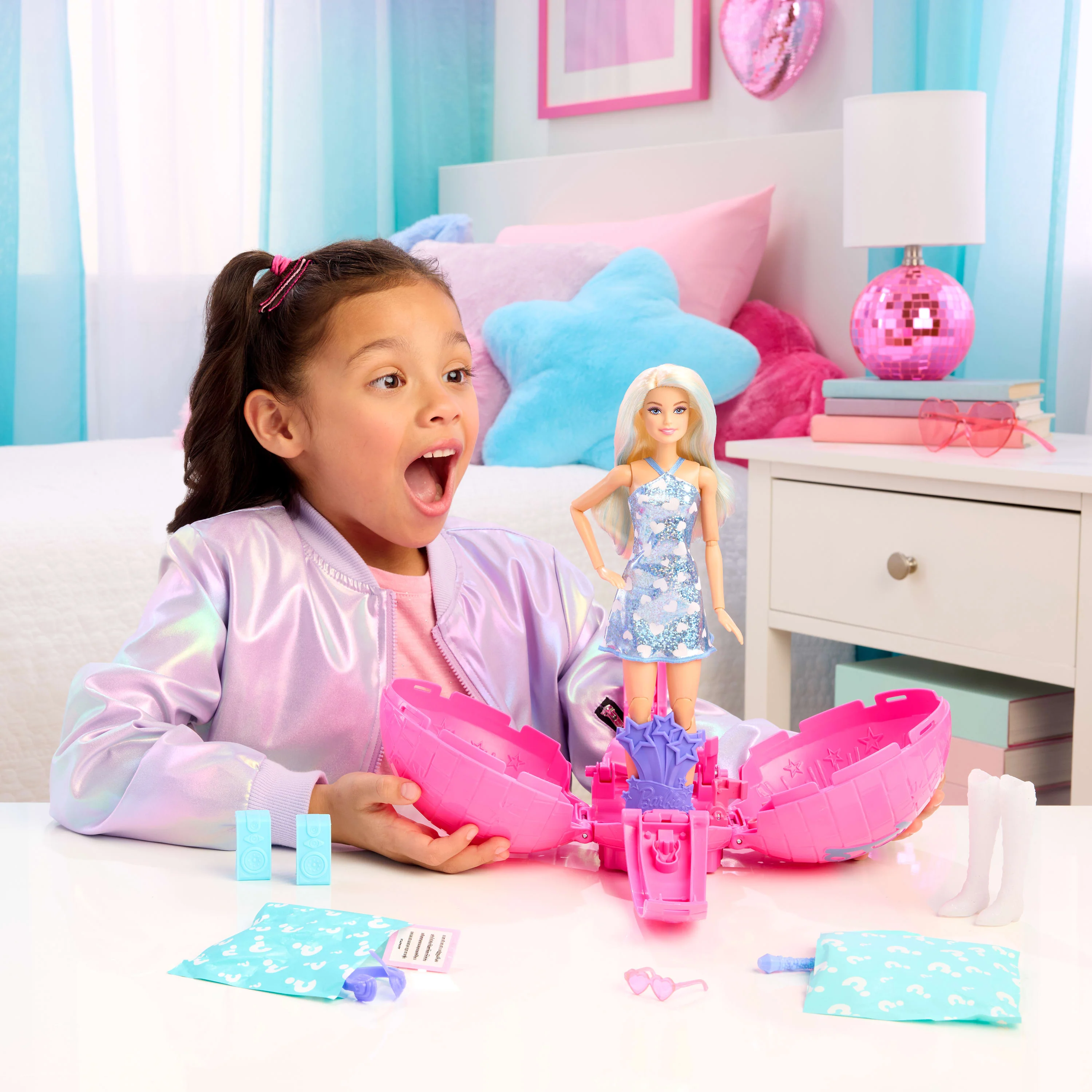 Barbie Team Barbie Roll And Reveal Pop Star Doll And Accessories With Blonde Fashion Doll, 8 Surprises S & Disco Ball Encasement - Image 2