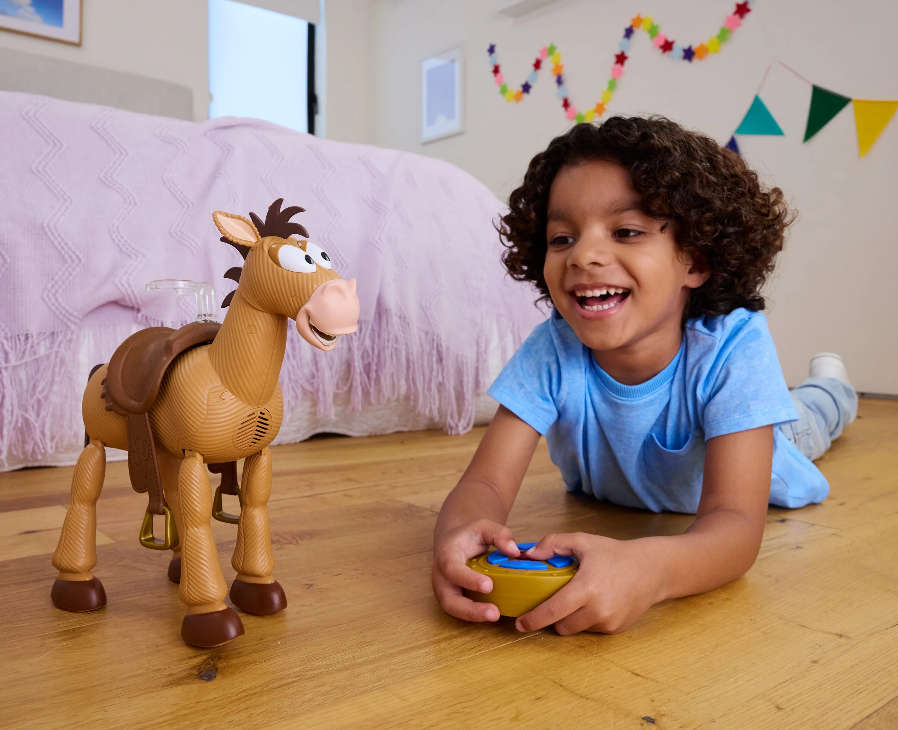 Disney And Pixar Toy Story 5 Giddy-Up Bullseye RC 12-Inch Scale Remote Controlled With Sounds - Image 2