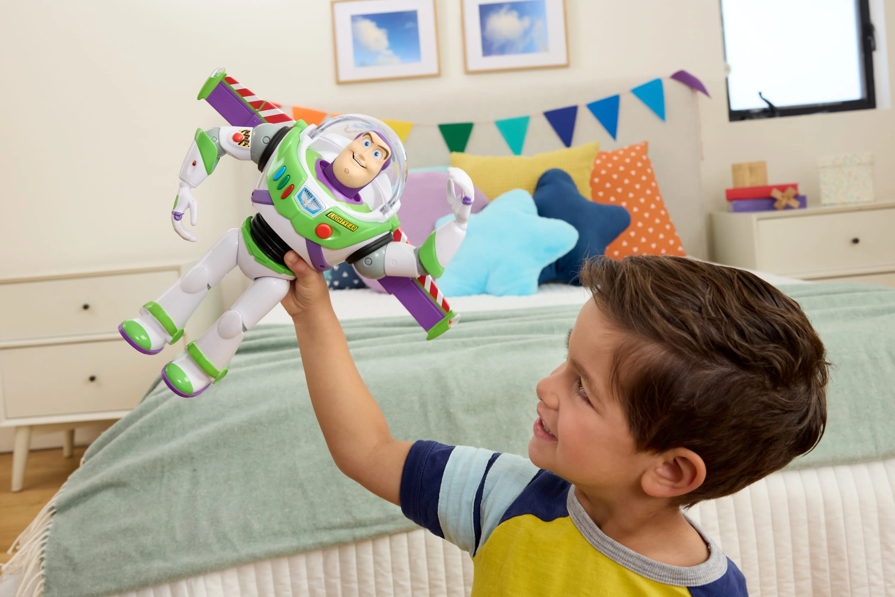 Disney And Pixar Toy Story 5 Ultimate Action Buzz Lightyear Figure - Image 2