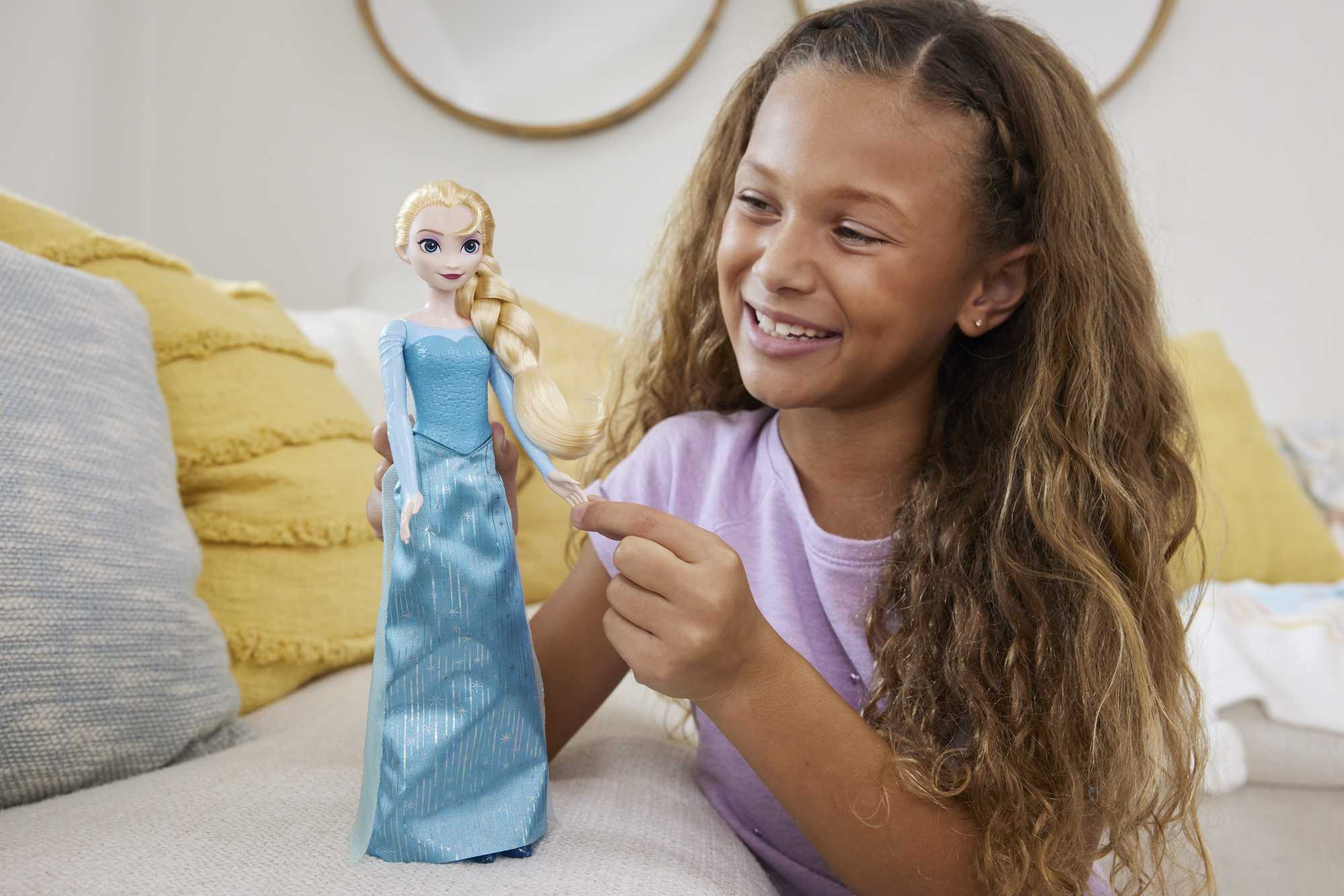 Disney-La Reine des Neiges-Elsa-Poupée Avec Habillage et Accessoires - Image 2
