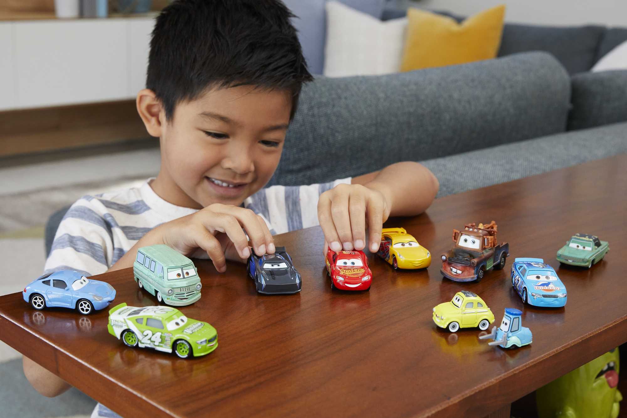 Disney And Pixar Cars Mack Hauler, 13-Inch Toy Transporter Truck With Ramp & Carry Storage For 12 Vehicles, Gift For Kids Ages 4 Years Old & Up - Image 3