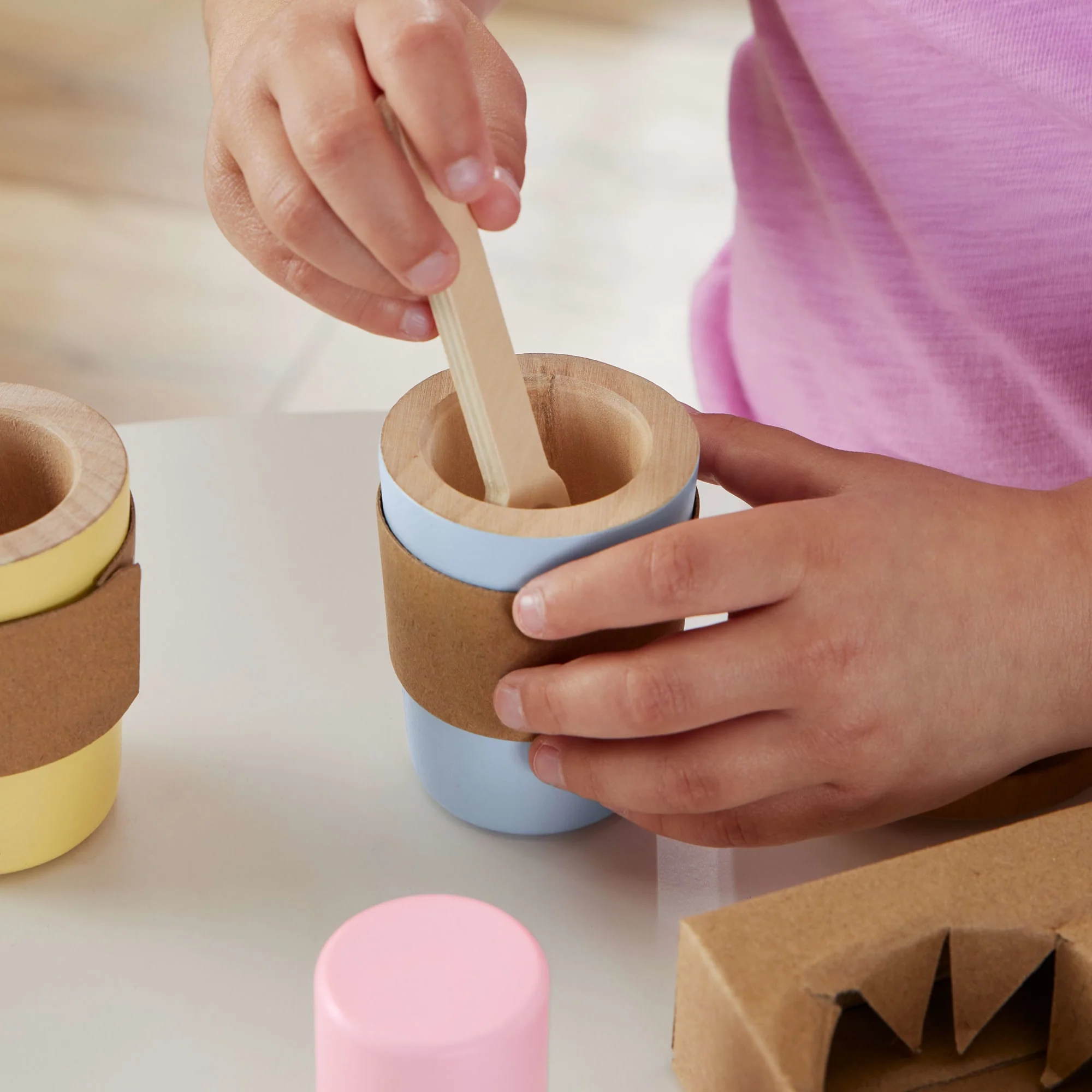 Fisher-Price Coffret Café Pour Emporter en Bois, 15Éléments - Image 3