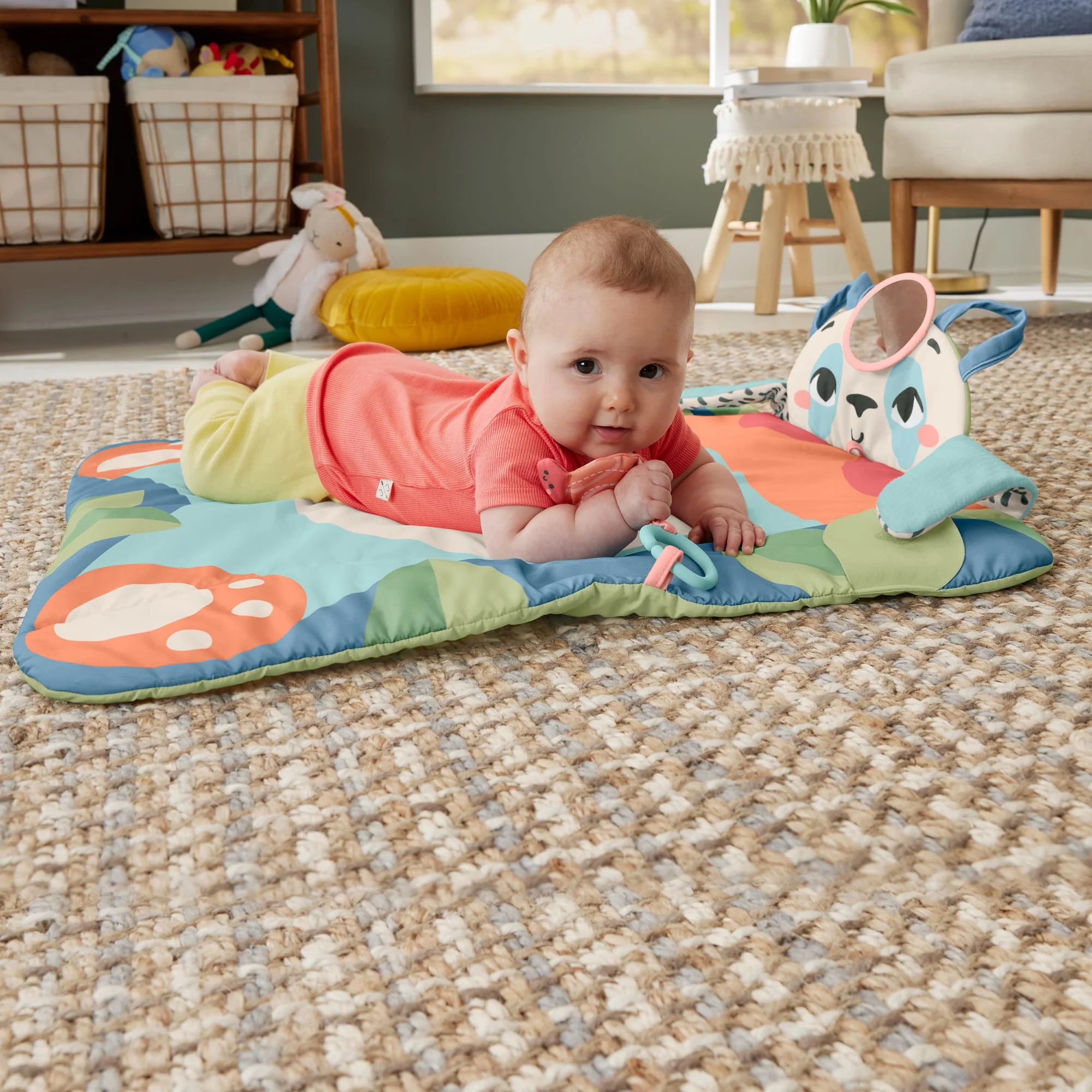 Fisher-Price Planet Friends Tapis D’Éveil Panda à Rouler, 2Jouets - Image 3