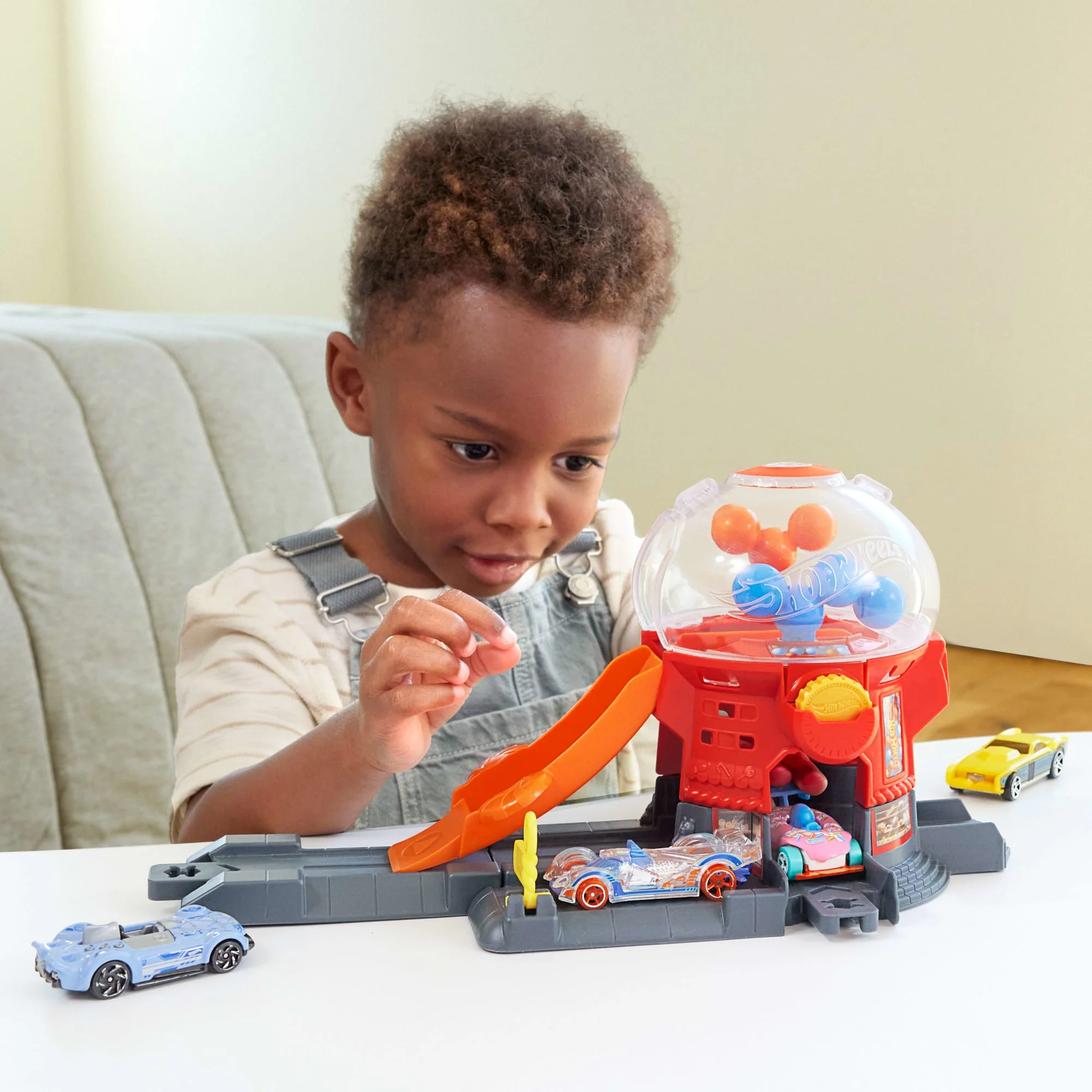 Hot Wheels City Pista de Brinquedo Loja de doces - Image 3