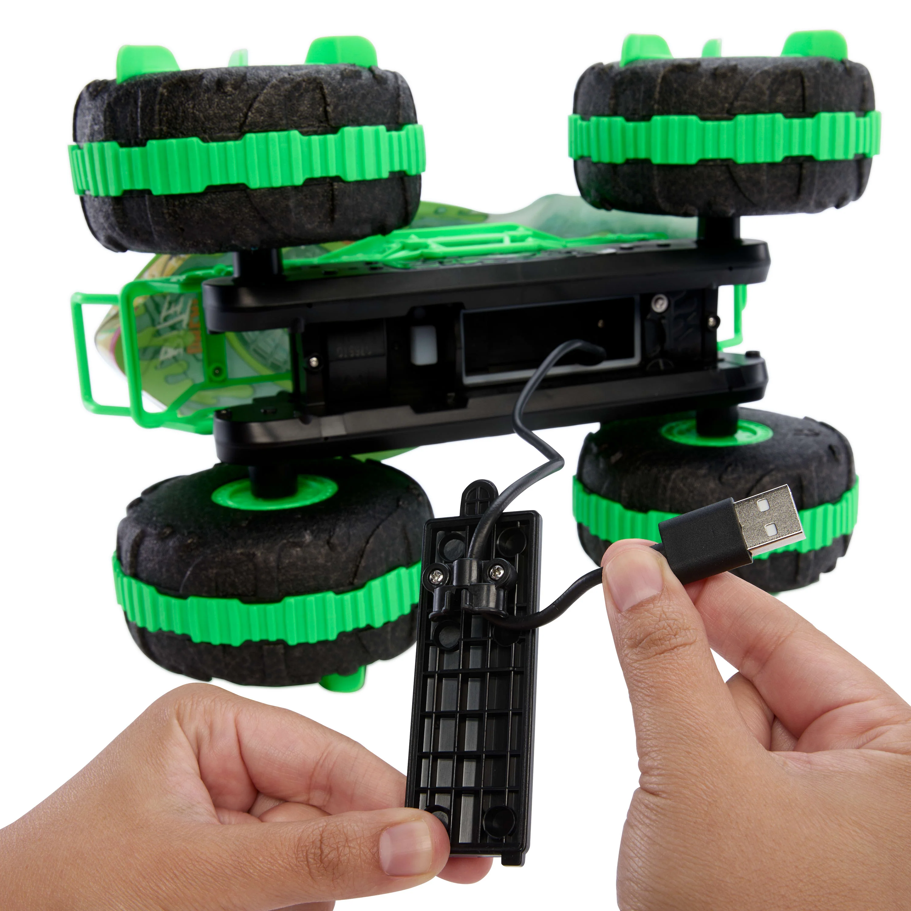 Hot Wheels Monster Trucks All-Terrain Great Bite RC, Remote-Control Toy, Drive On Land & in Water - Image 5