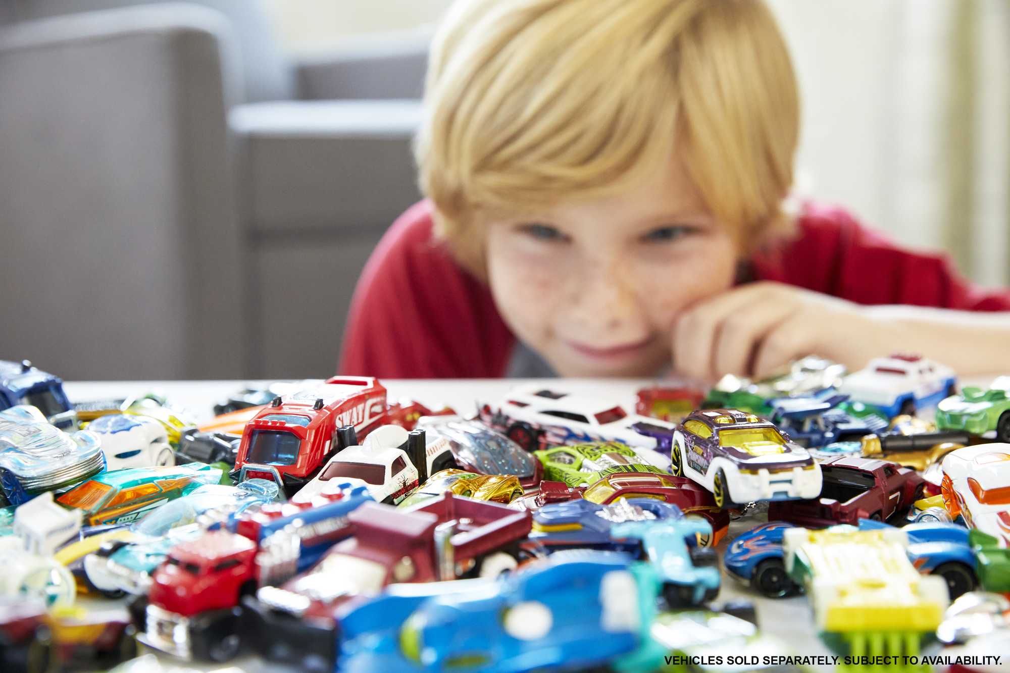 Hot Wheels Set Of 8 Basic Toy Cars & Trucks in 1:64 Scale Including 1 Exclusive Car, Styles May Vary - Image 3