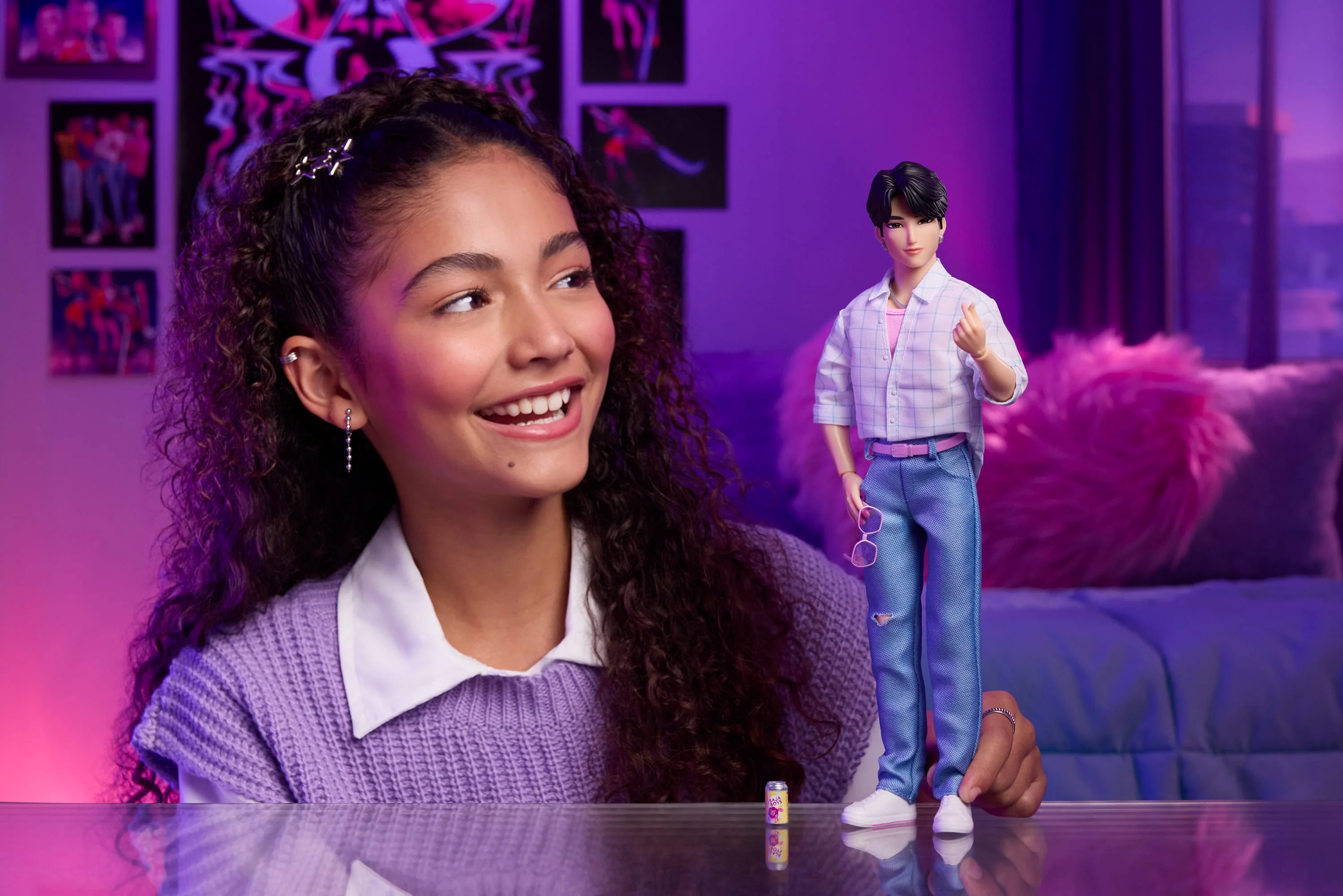 Kpop Demon Hunters Saja Boys Jinu Fashion Doll in “Soda Pop” Look With Themed Movie Accessories - Image 2