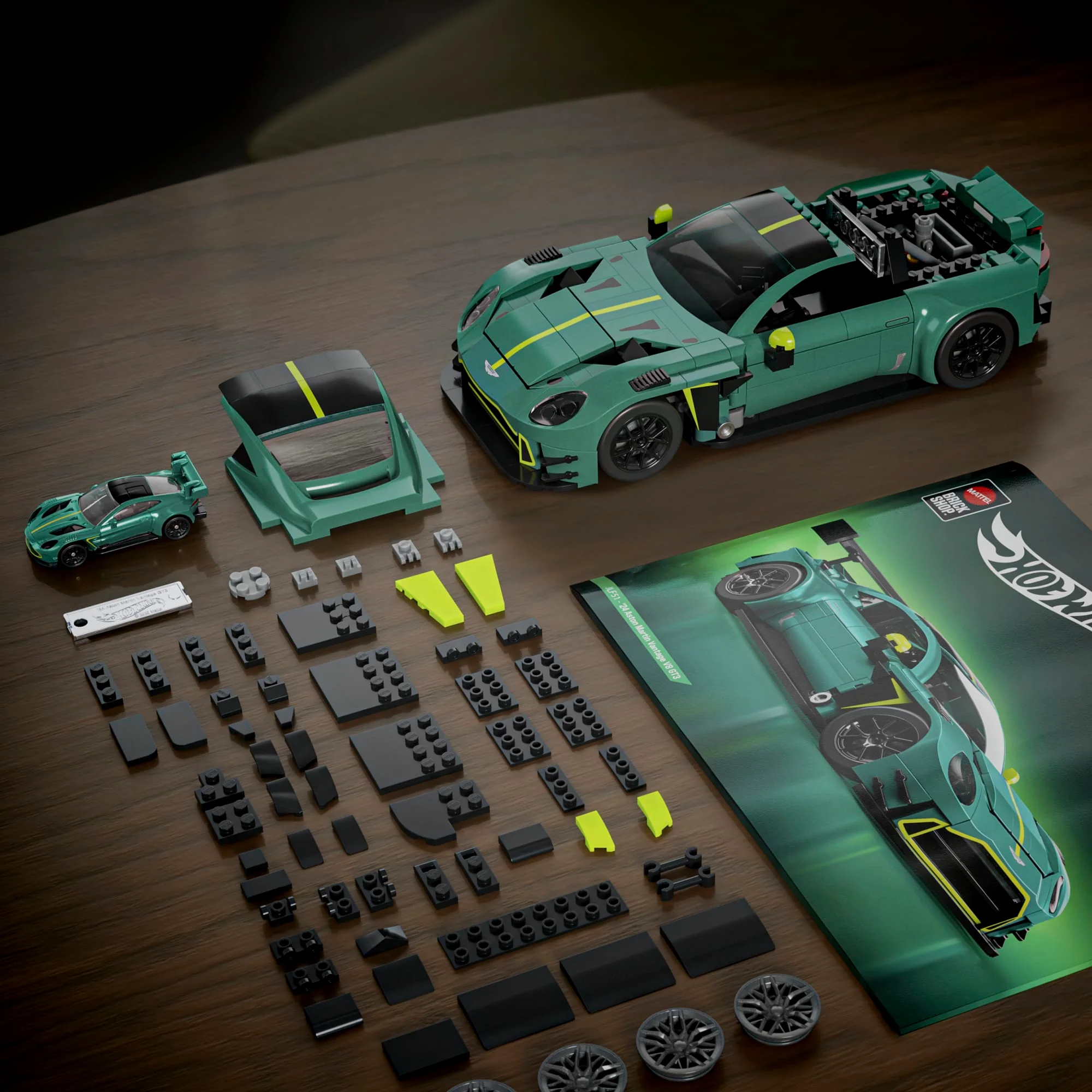 Mattel Brick Shop Hot Wheels ’24 Aston Martin Vantage Gt3 Building Toy Kit (793 Pieces), For Collectors - Image 2