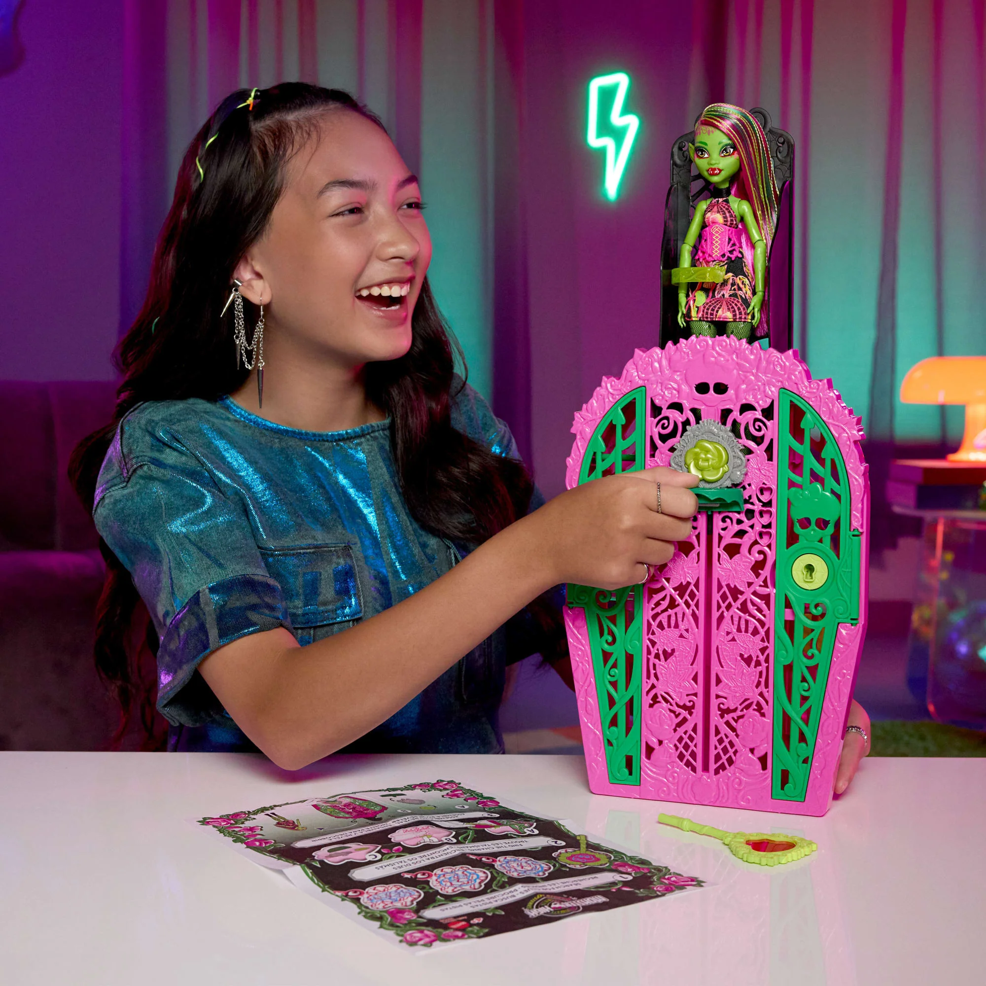 Monster High Muñeca Skulltimate Secrets Garden Mysteries Venus - Image 2