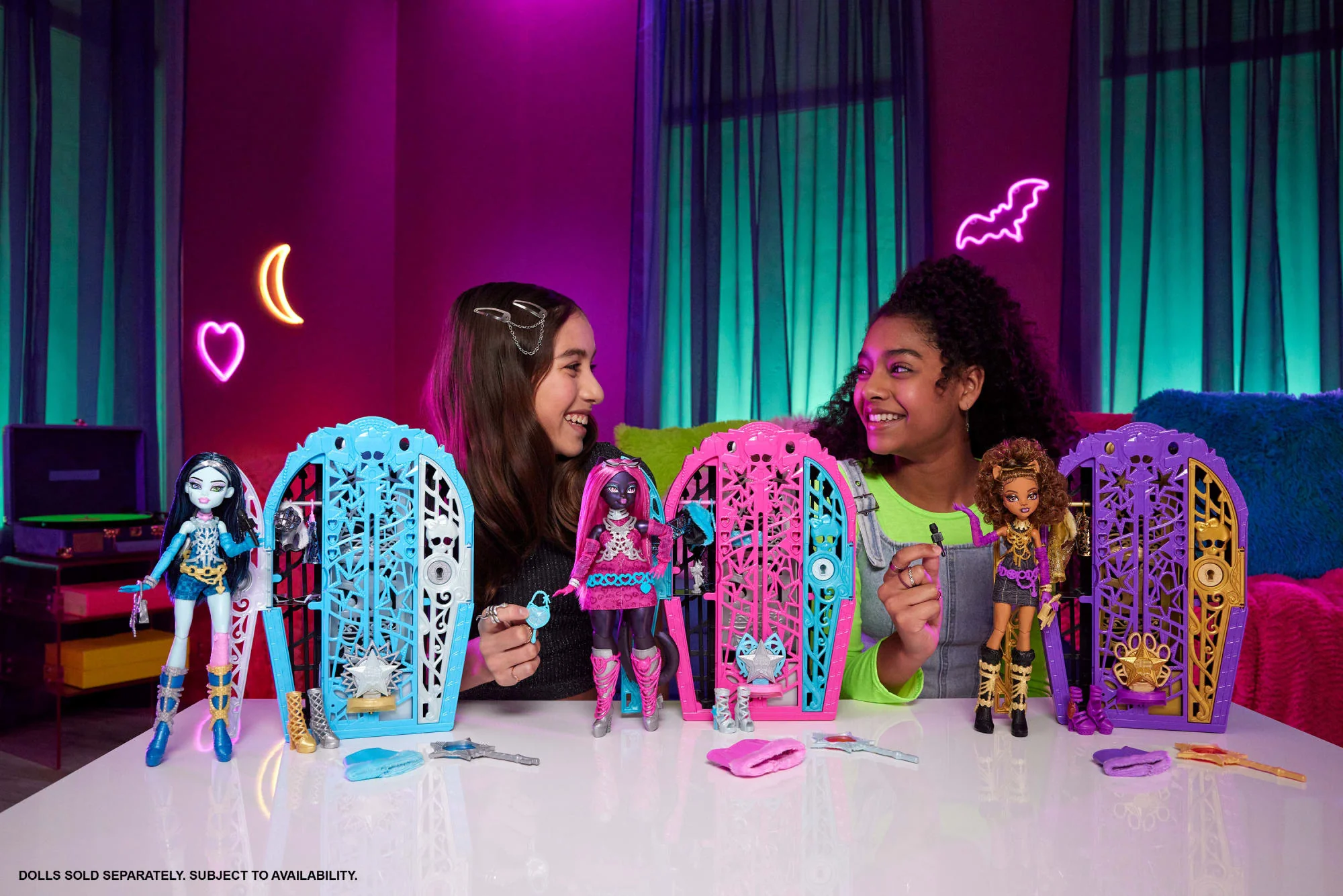 Monster High Skulltimate Secrets Hauntlywood Mysteries Doll, Frankie Stein With 19+ Surprises - Image 2