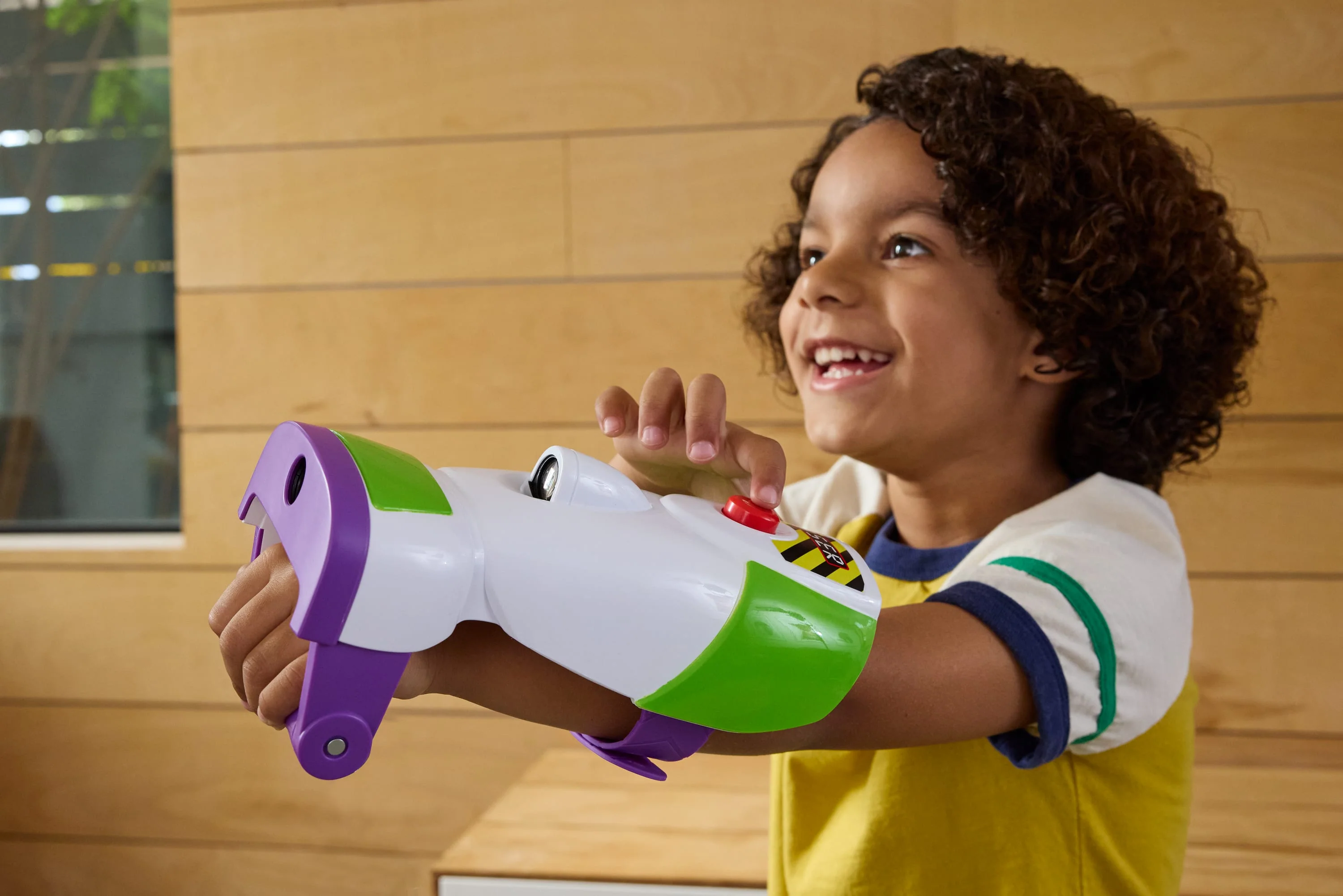 Pixar Toy Story 5 Figura de Acción Buzz Lightyear Laser Tag - Image 2