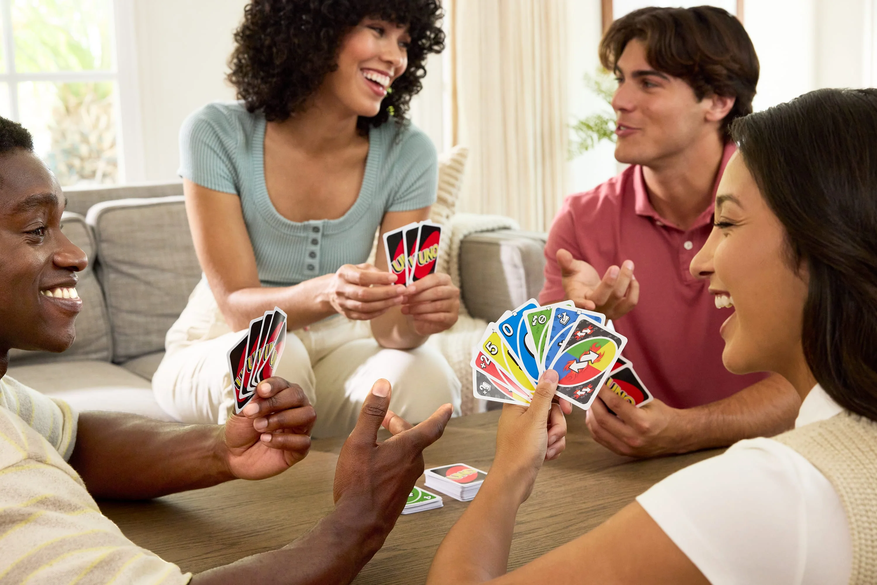 Uno® Jeu de Base et deux Packs D’Extension - Image 2